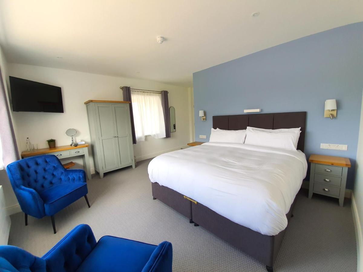 Dingle Garden Townhouse Bed and Breakfast Εξωτερικό φωτογραφία A bedroom at The Old Mill
