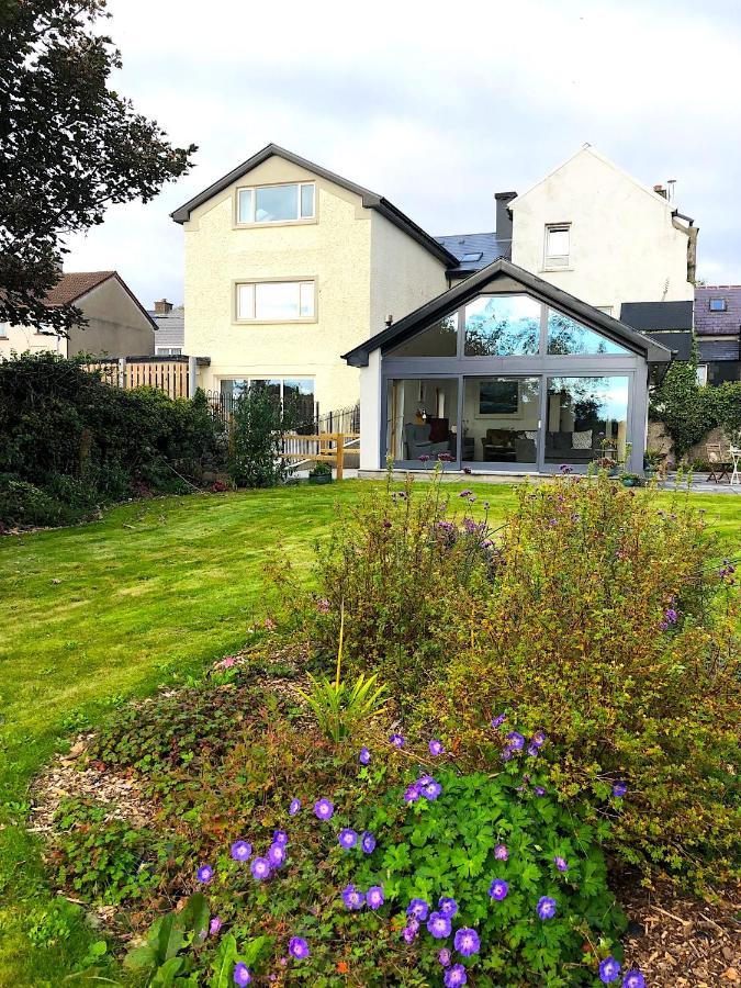 Dingle Garden Townhouse Bed and Breakfast Εξωτερικό φωτογραφία The garden of the house
